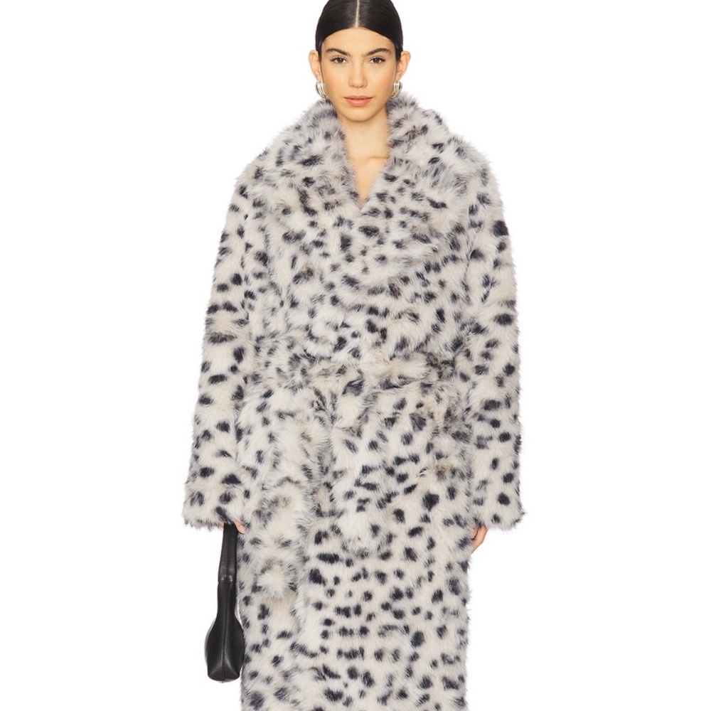 NEW! REVOLVE - Dorothea Faux Fur Coat In Snow Leopard - Size 8 - NWOT - Picture 4 of 6